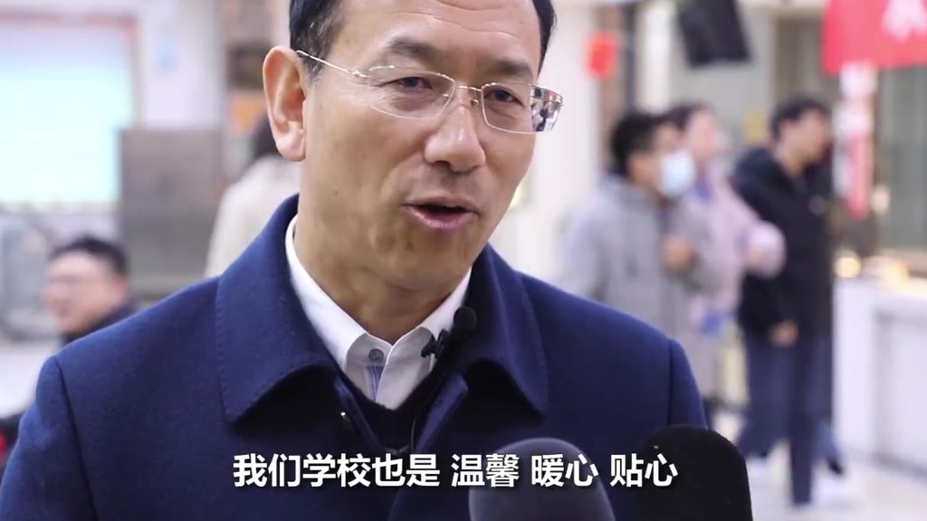 【有心了!高校给千名留校学生发元宵礼包】近日,陕西杨陵,@西北农林科技大学 为1200余名