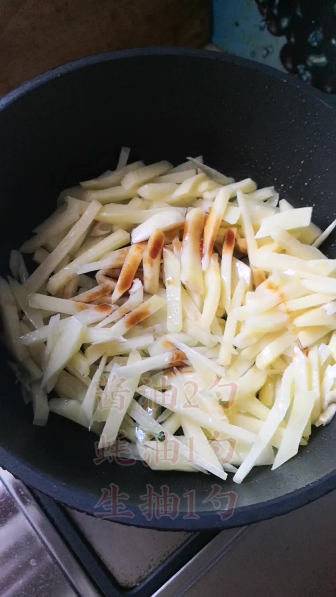 快餐店里超受欢迎的一道菜,好吃下饭做法一点不难