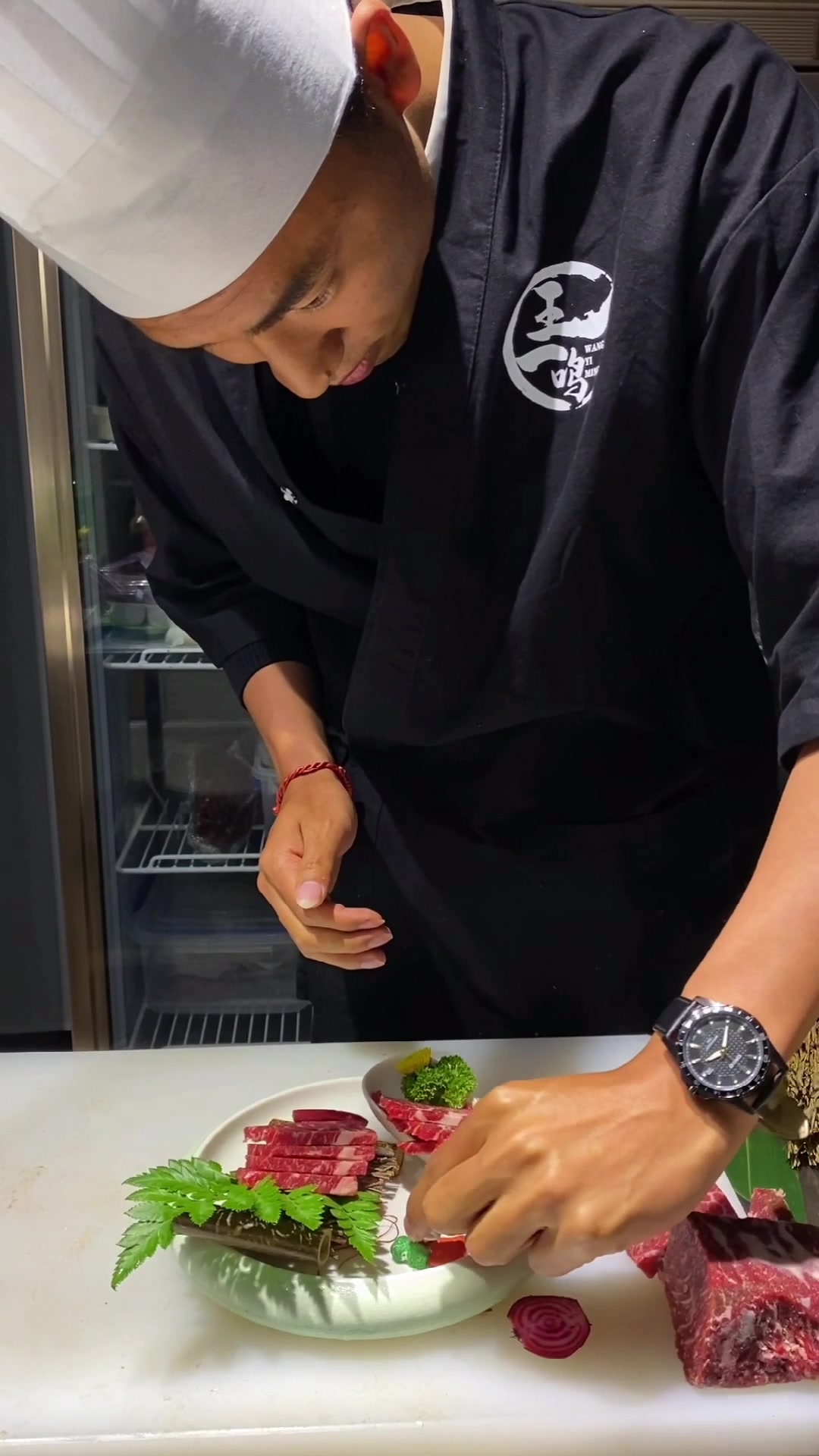 日式烧肉翼板肉摆盘教学,高级日式烧肉师傅