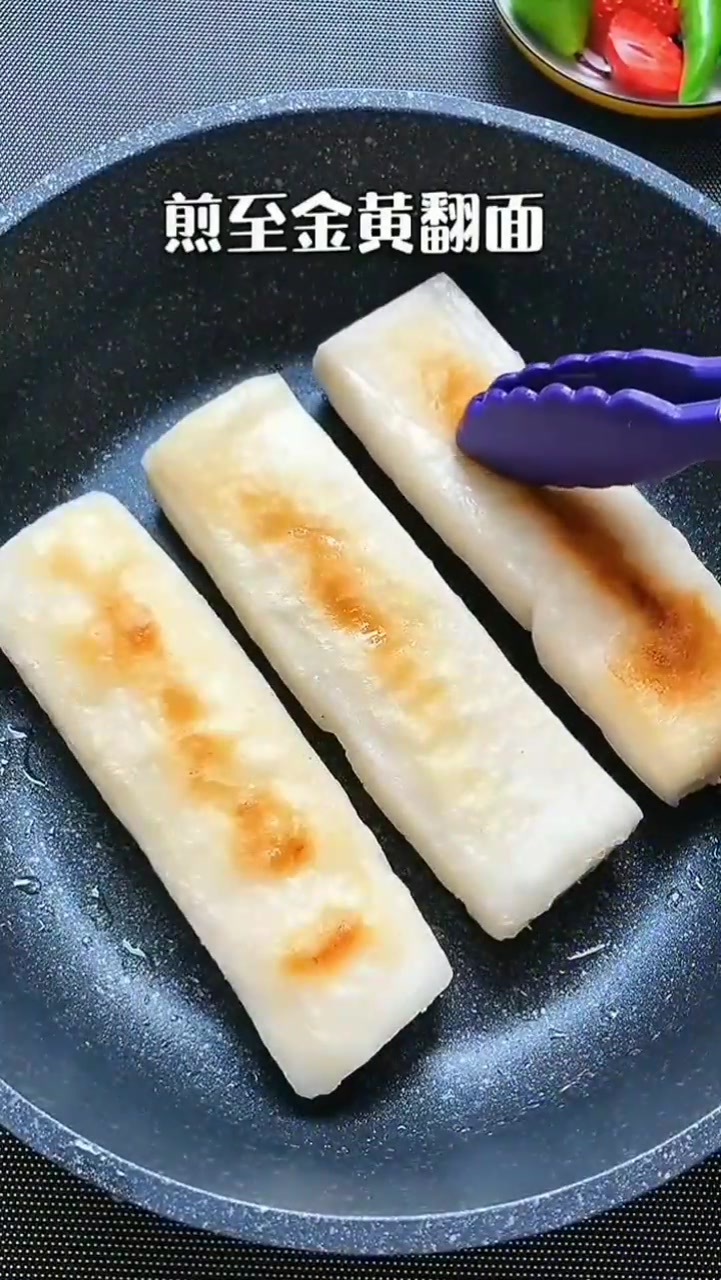 网红脆皮年糕外酥里糯美味至极,在家就能做,做法简单好吃!