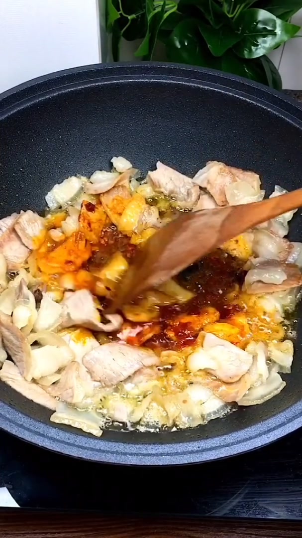 做法简单的尖椒回锅肉