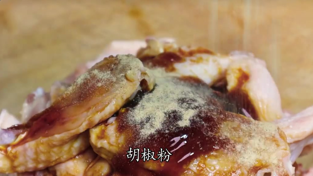 蒜香鸡翅正确做法,外焦里嫩,蒜香浓郁! 蒜香鸡翅 美味食谱 家常菜 下酒菜 烹饪技巧 蒜香