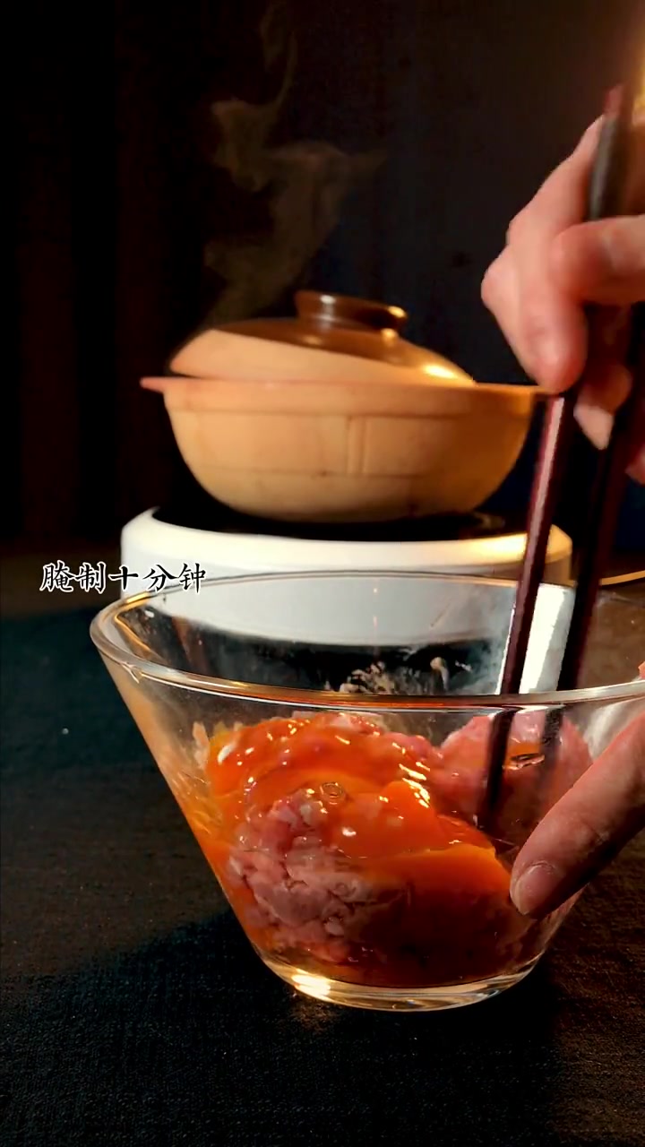 广式窝蛋牛肉粥,美味营养,做法简单