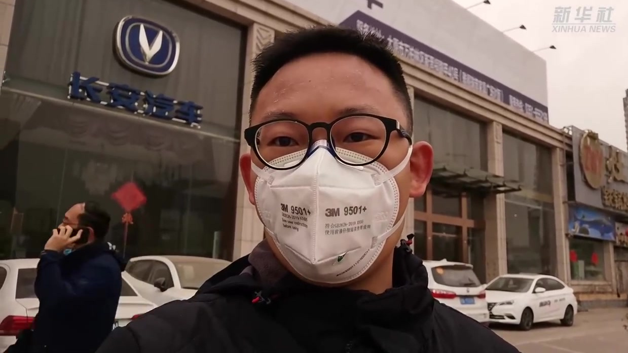 【记者暗访骑手无健康证送外卖】骑手没有健康证到底能不能接单配送外卖?针对近日有群众反映的外