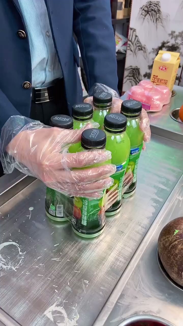 这应该是最接近爱情的炒酸奶,看到成品后,必须给女友安排上