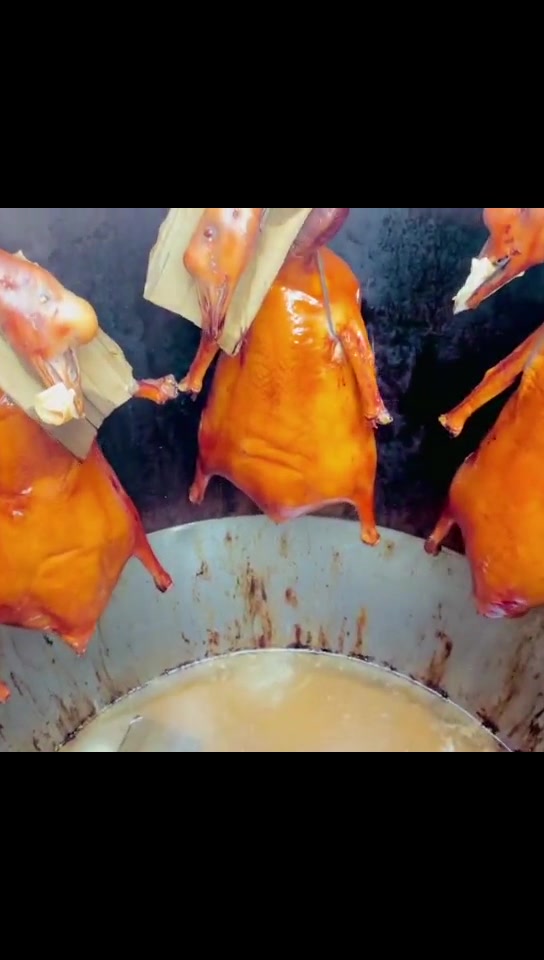 传统明炉新鲜脆皮烧鹅