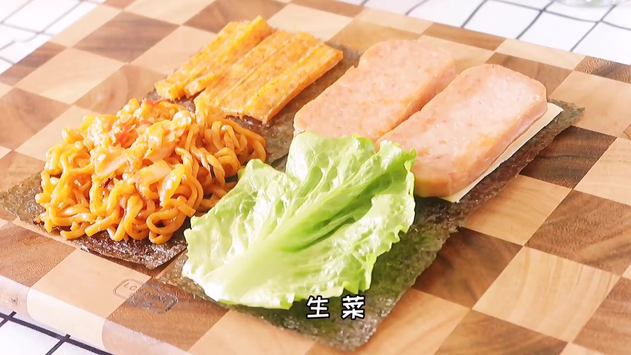 【五彩芝士火鸡面野餐饭团】今天天气超级好!带上美味的饭团便当????,我们去野餐吧!我准备了四款