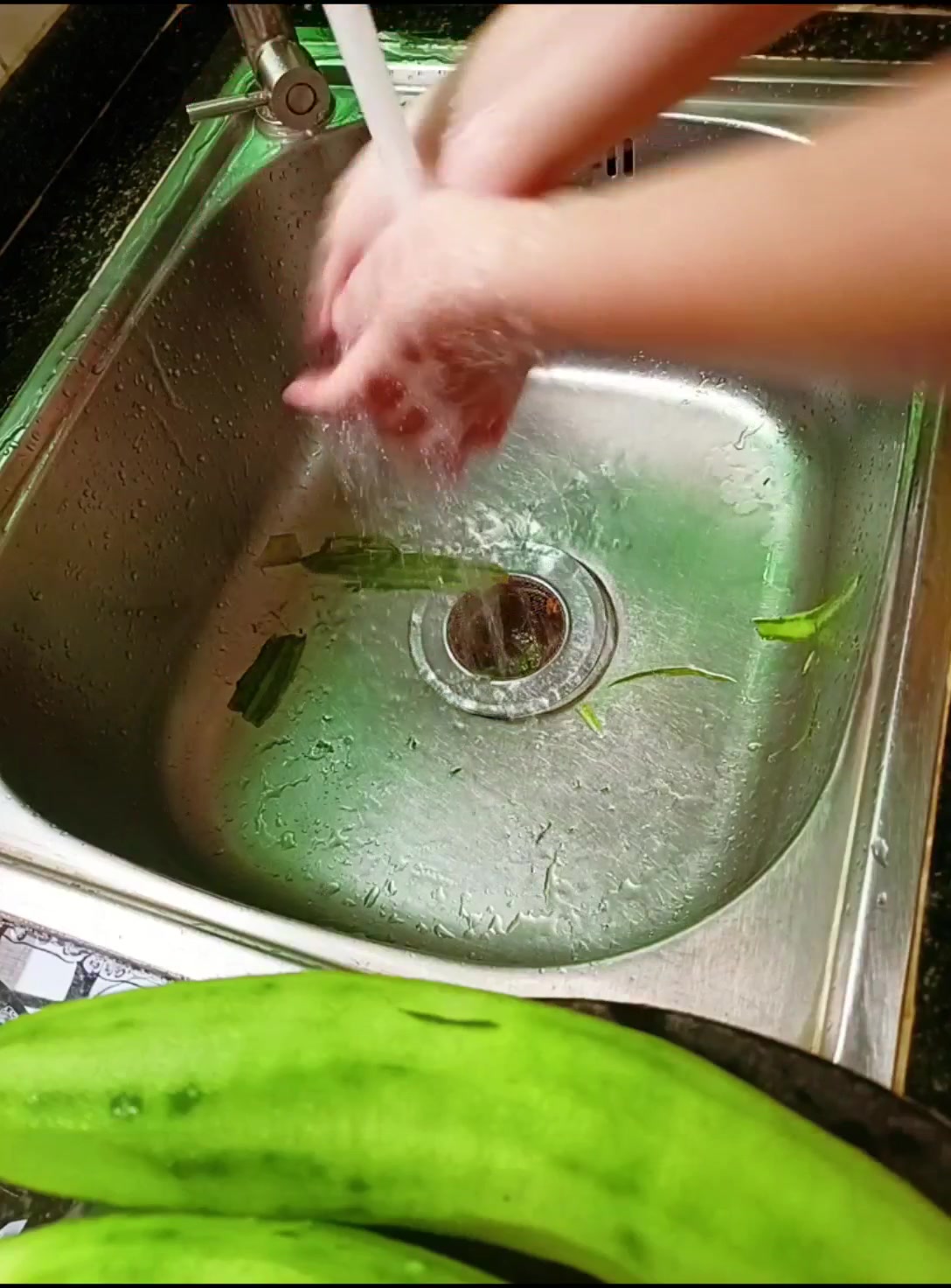 妈妈做菜不怎么精致也不高级,但我们爱吃