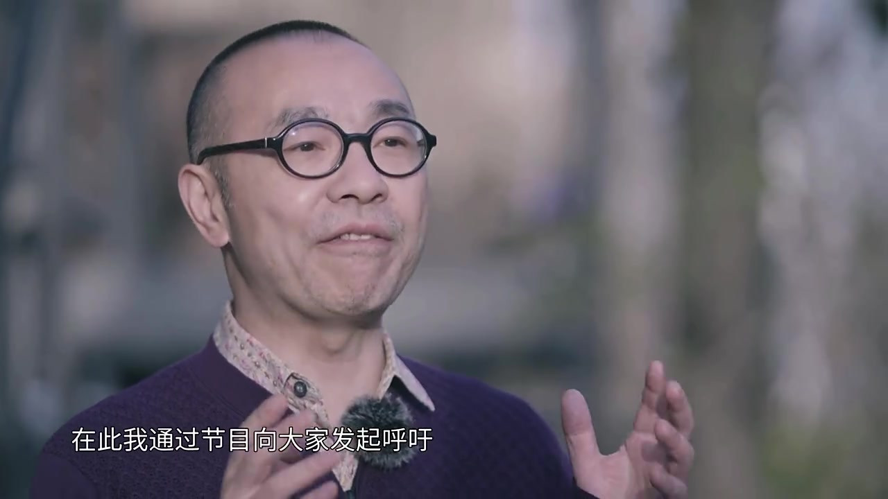 【刘仪伟为公益寻人发出呼吁】刘仪伟通过可以给你做顿饭吗节目呼吁:希望更多的人能够伸出援手,