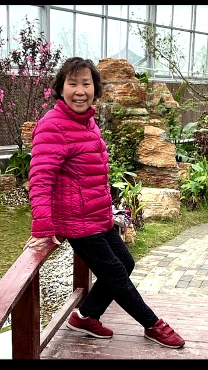 70老人荆门快乐行