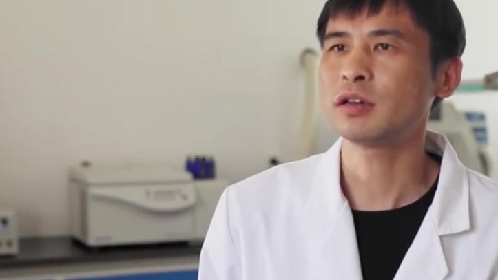 【央视辟谣!小龙虾污水养殖重金属超标系谣言放心吃起来!】近几年小龙虾市场非常火爆,甚至开始