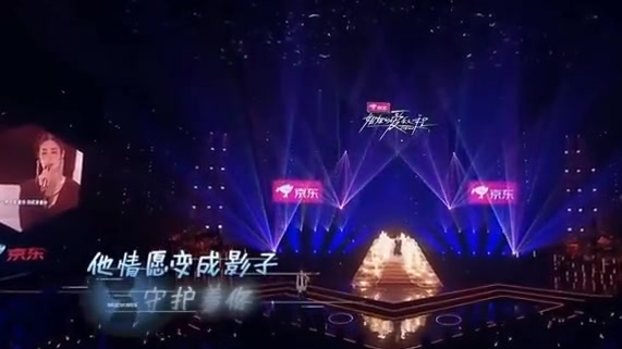 有???? 曝出张雨绮 和李柄熹正在谈恋爱!我还在法国拿着爱的号码牌排队呢?绮绮子怎就被曝出和小
