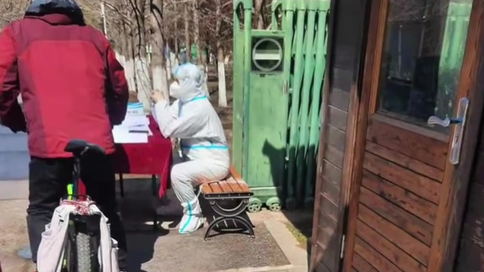 【沈阳H5N6禽流感系在黑天鹅中发现 涉事公园部分区域封闭消杀】4月13日,沈阳市农业农村