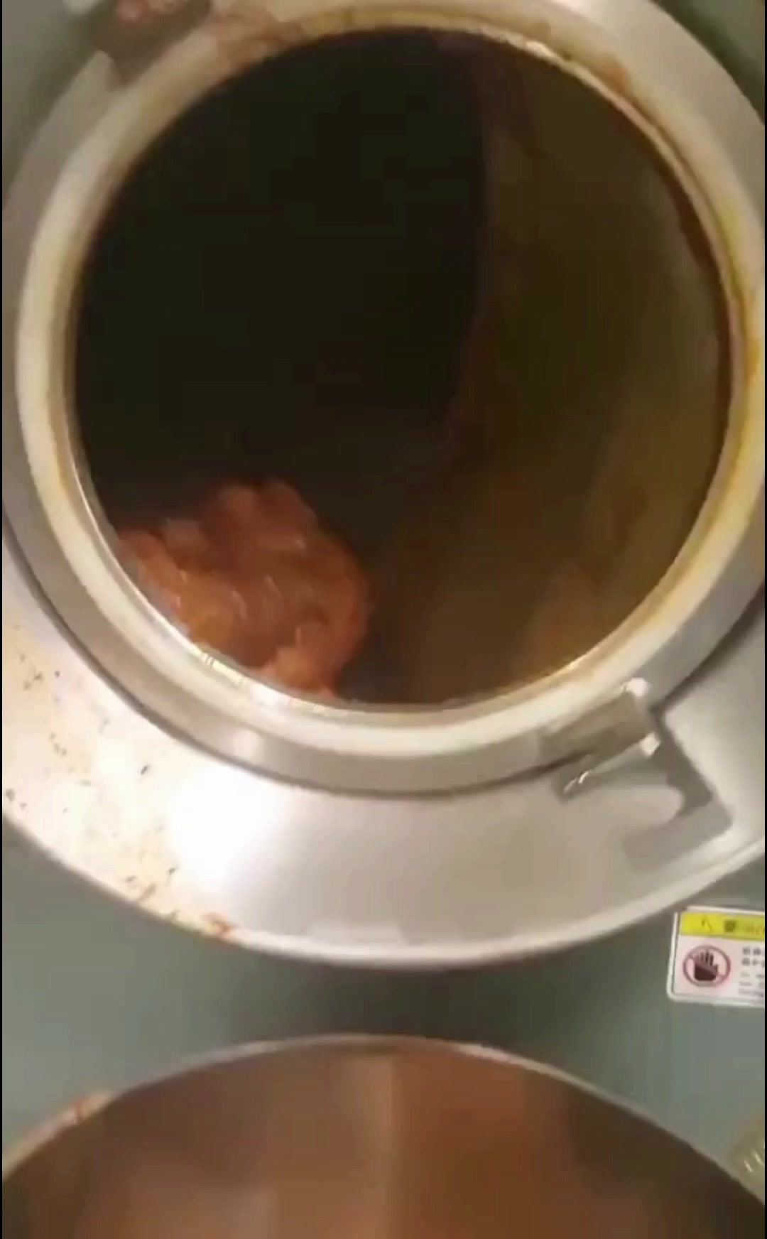 真空滚揉机腌肉视频,反转出料,这样腌制太入味了
