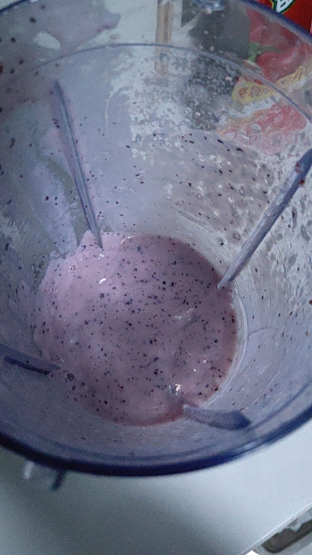 草莓蓝莓奶昔原汁原味