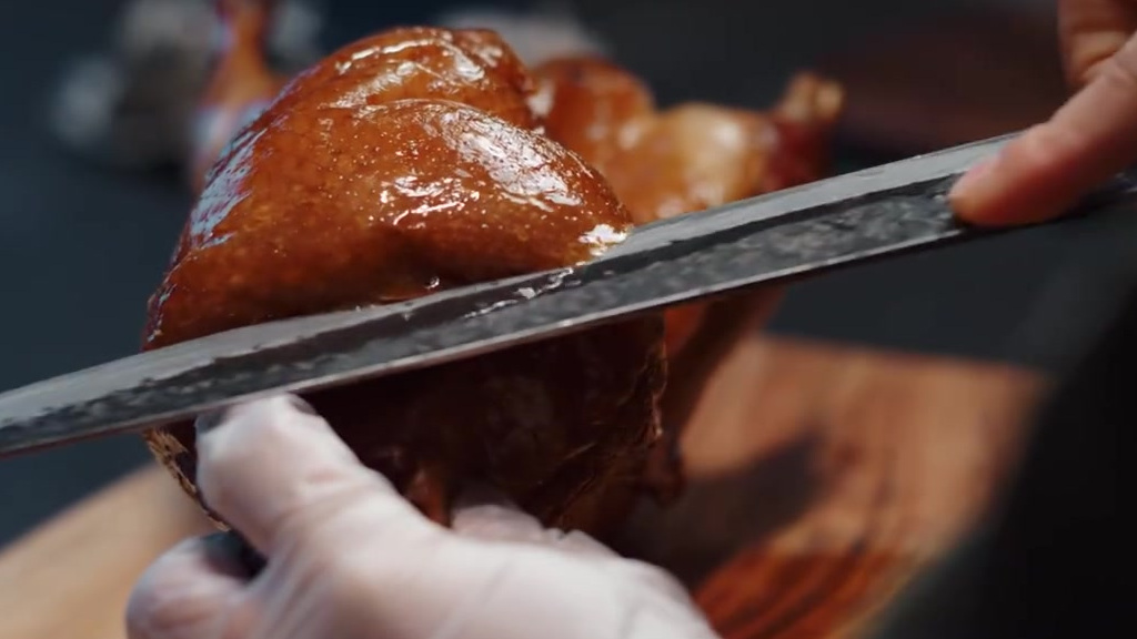 如何在家做一整只流油的北京烤鸭?