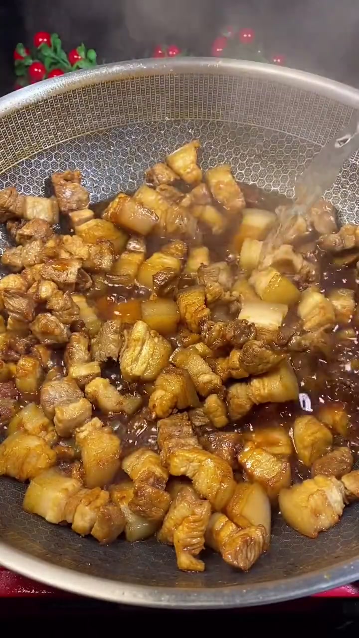 酒店大厨教您红烧肉的正宗做法,肥而不腻,入口即化,味道太好了