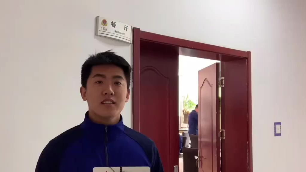 【开饭啦!“蓝朋友”的午餐都有啥?】消防队员午餐吃啥 午餐时间到了,济南市消防救援支队的食