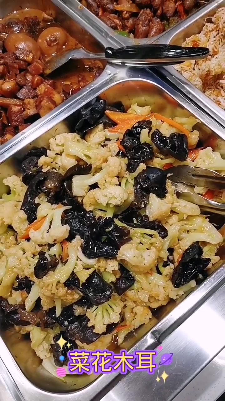 东北菜快餐盒饭,你喜欢吃吗?
