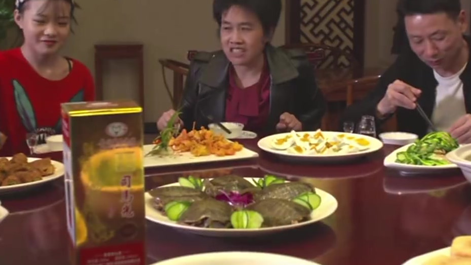 #最美家乡大赛# 口感酥烂,肥而不腻,没错,这就是河南经典十大名菜之一——炸紫酥肉。[馋嘴