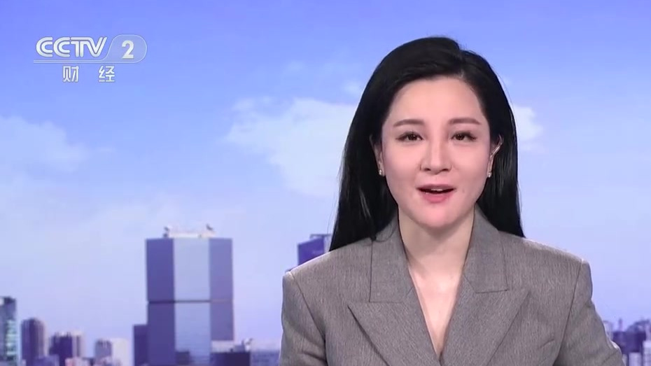 【小龙虾一斤降价十几元 养殖户:养小龙虾年赚三十万】五月,小龙虾逐渐大批量上市,价格也随之