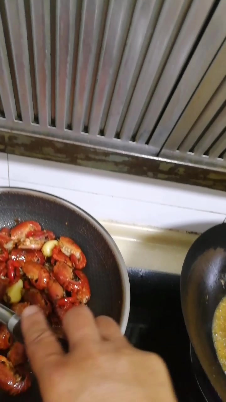 家常小龙虾两个口味做法