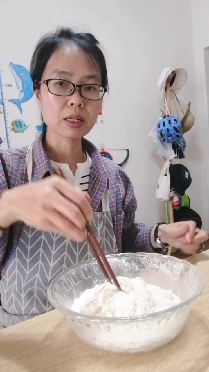 物质丰富的时代,你们还会吃传统的豆沙馅包子吗?