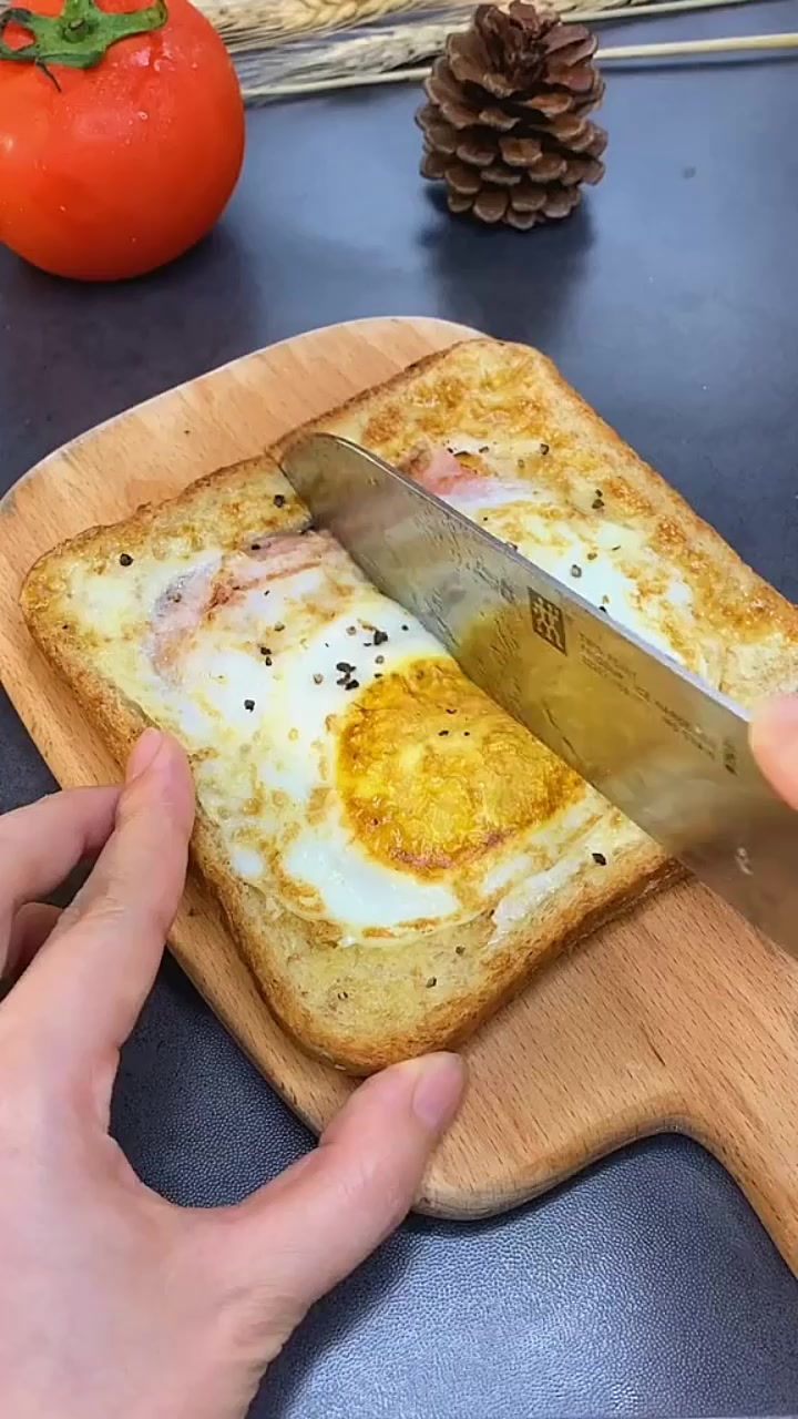 一片面包一个鸡蛋,这样的早餐完美