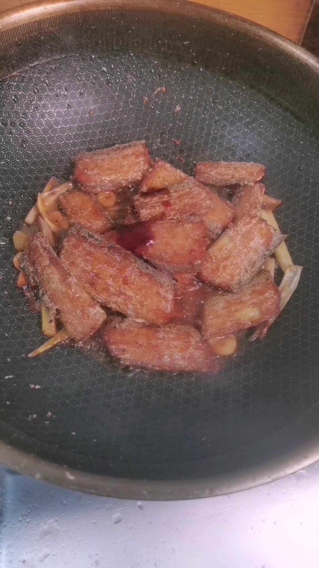 东北家常菜刀鱼扒白菜做法简单,味道鲜美!