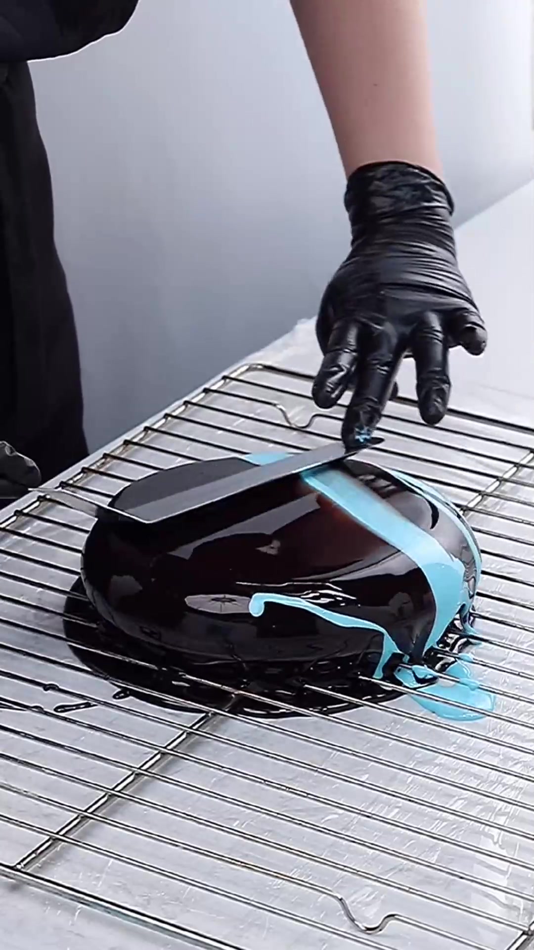 解锁今日份美食,这款高级版的星空蛋糕,就问你们心动了吗?