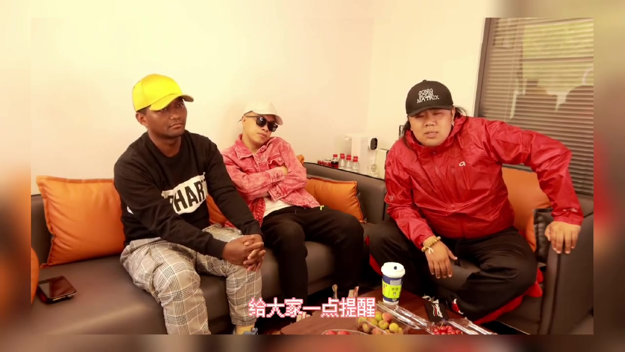 南人们祝所有小朋友、大朋友通通儿童节快乐! 在今天这个小朋友开心,大朋友快乐的日子里,我们