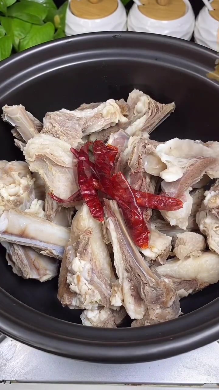 红烧羊排怎么做不膳还好吃呢,这个做法您收好啦