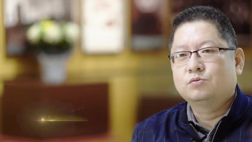 【李大钊墓碑上的刻字:“卒”与“死”的区别】李大钊及夫人赵纫兰原墓,在今李大钊烈士陵园的南