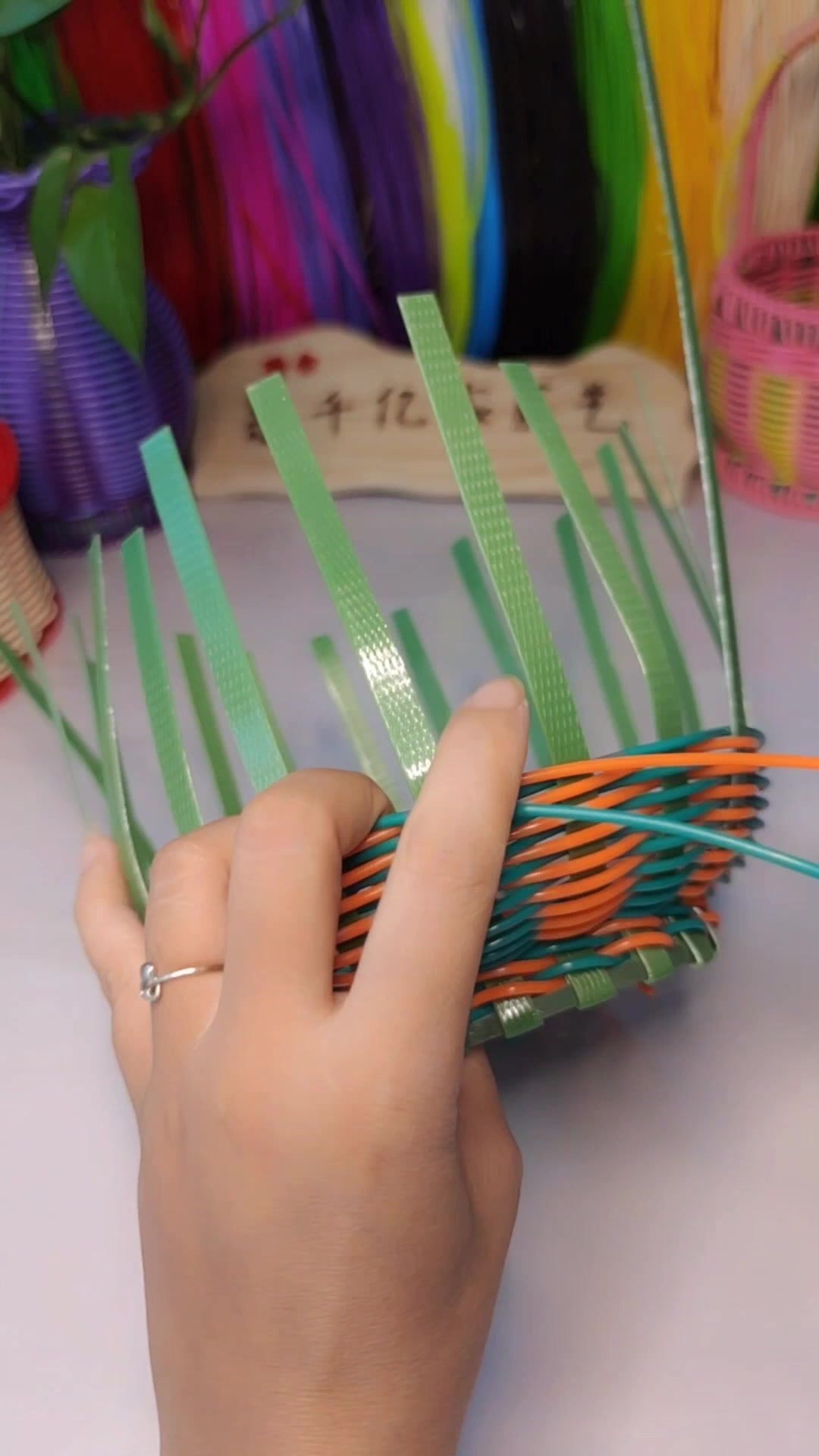 小手提篮编织慢教程,零基础学编篮子