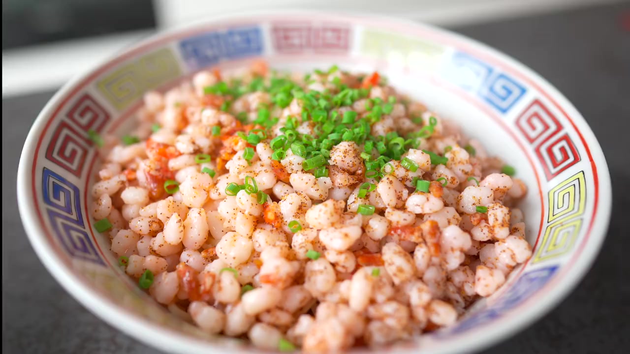 用2000只虾做碗端午时令【三虾面】,朋友吃完居然让我?虾仁饱满脆嫩,虾脑肥硕醇厚,虾籽咸