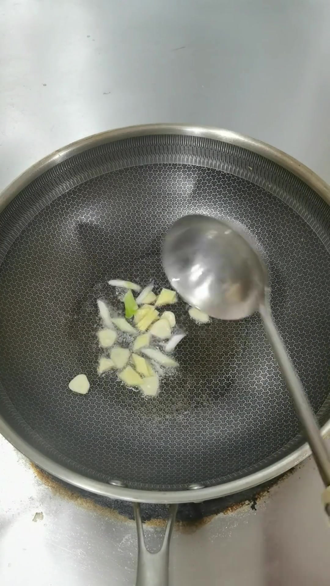 教你制作腊肉海鲜菇