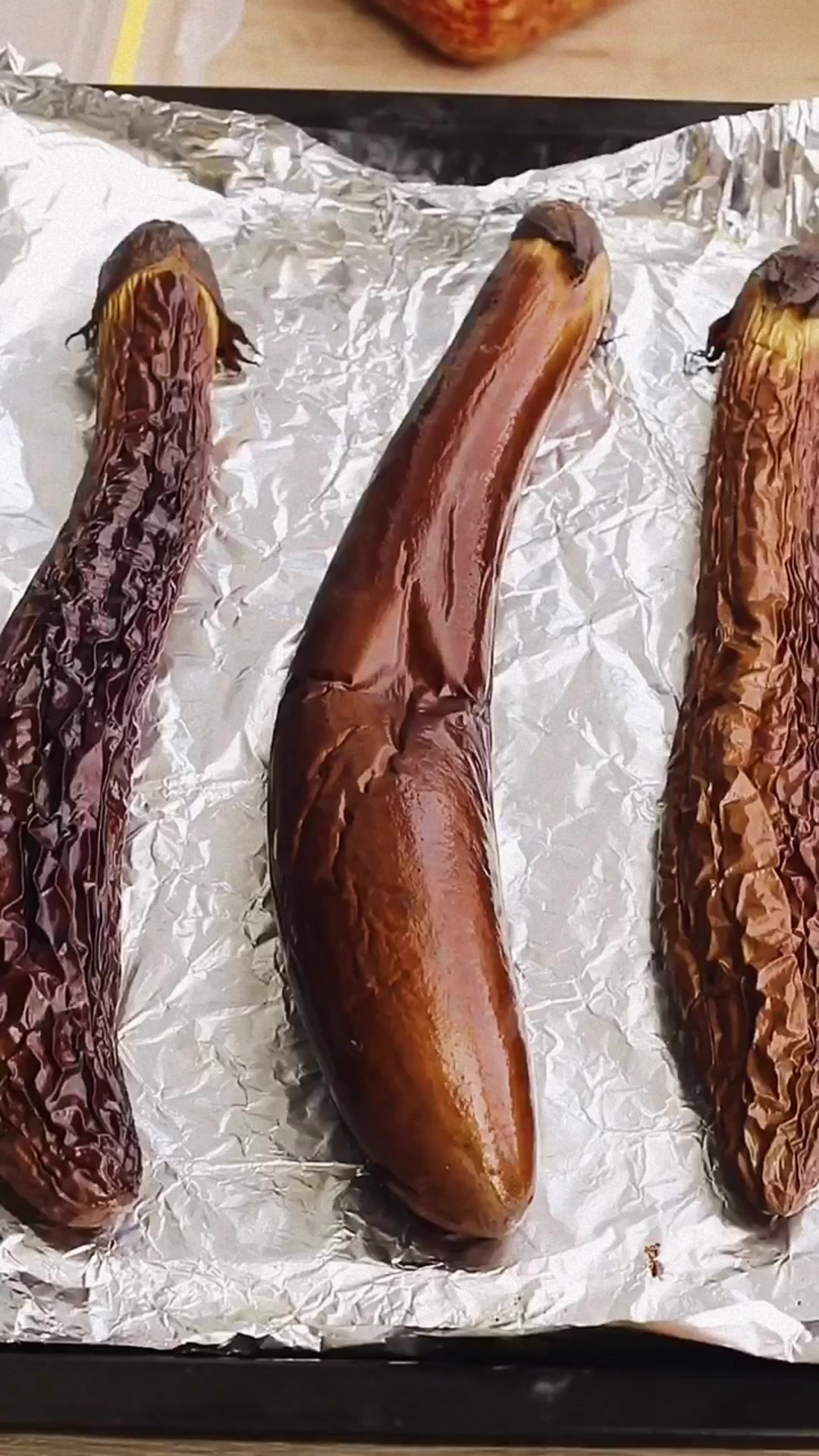 夏季烧烤必备菜品,烤茄子,妈妈再也不担心我去外面吃饭了