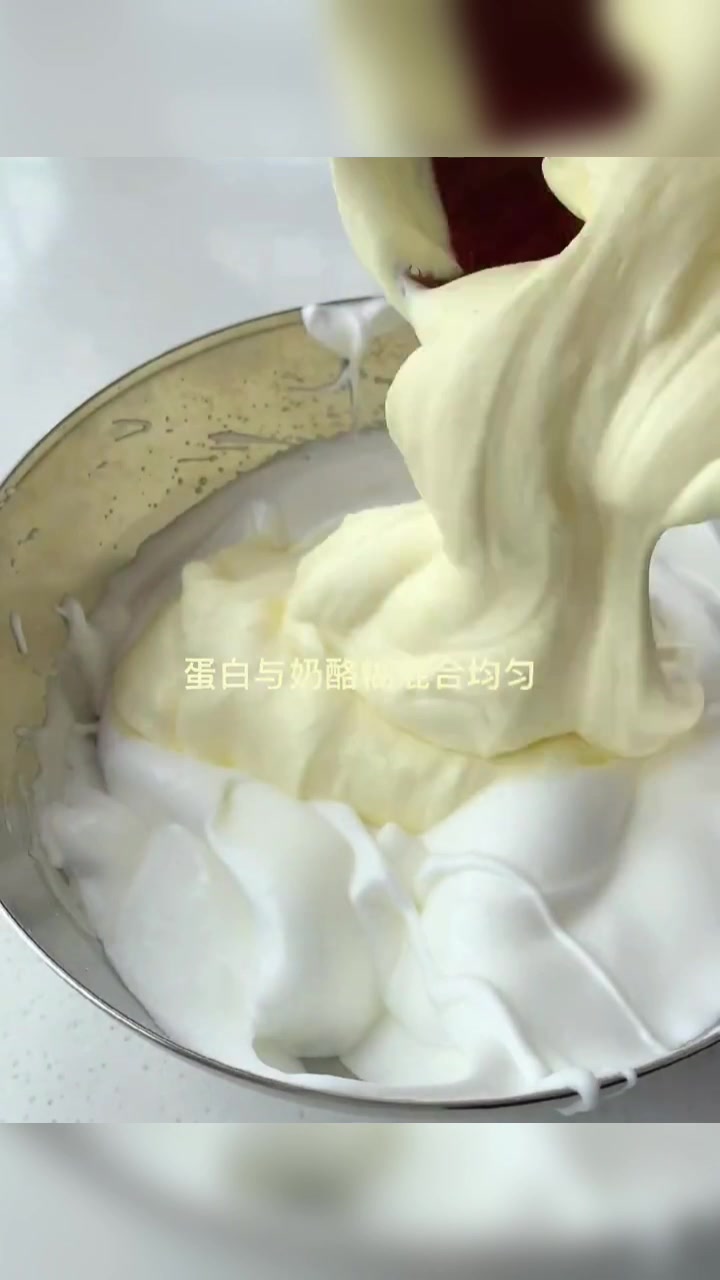 和我一起用醇香细腻,入口即化的半熟芝士蛋糕打动爱人的味蕾吧