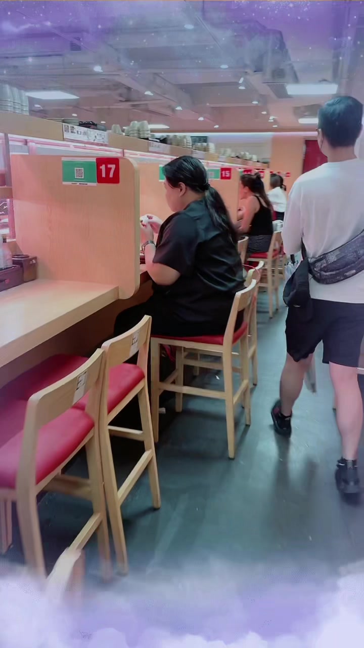 香港红磡这家很出名的日本旋转寿司