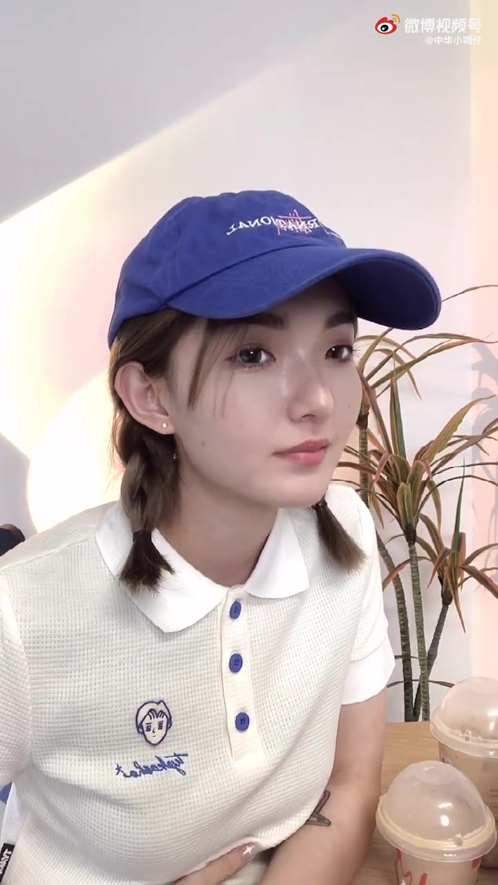 新品速递!非广!因为好多人问我试了没,K家和M家今天还轮番上微博开屏,所以我立马跑去买了!