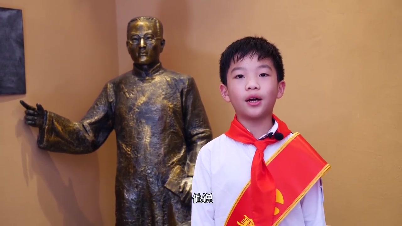 “人生应该如蜡烛一样,从顶燃到底,一直都是光明的。”34年,他用生命践行诺言。他与恽代英一