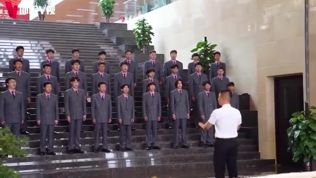 【#河北工程大学#举行“齐手合制石榴蛋糕 同心共祝百年华诞”主题活动】6月26日,河北工程