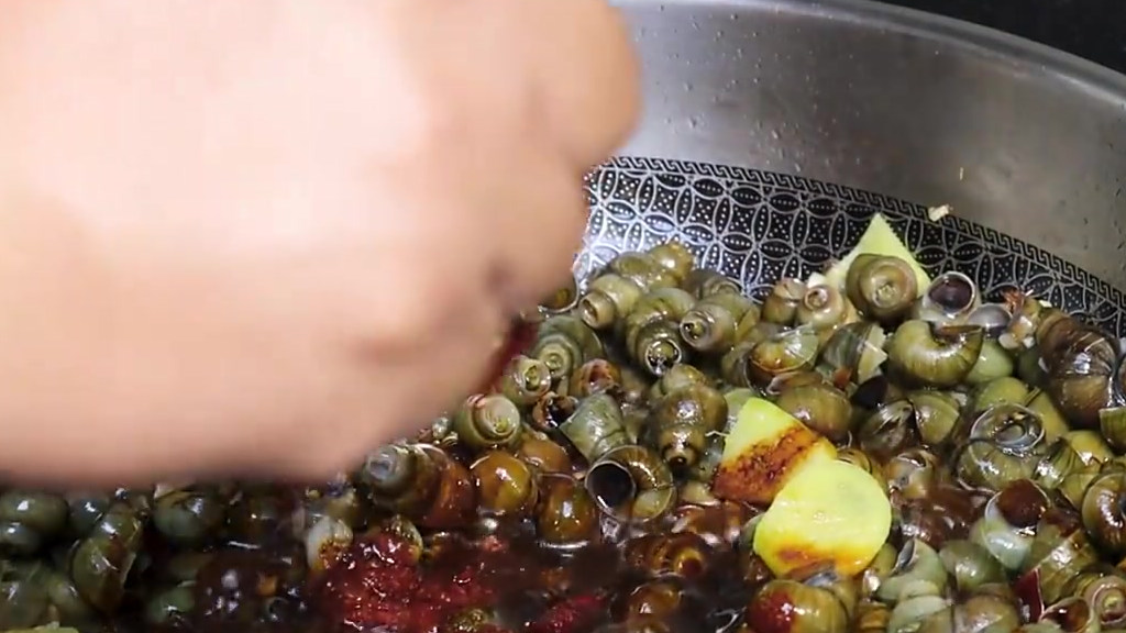 又到了嗦螺蛳的季节,教你在家做香辣炒螺蛳 又到了嗦螺蛳的季节,教你在家做香辣炒螺蛳,好吃放