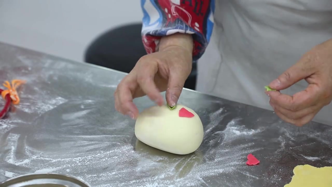 【莱西生活:”鱼跃龙门“的胶东花饽饽】胶东花饽饽是山东省省级非物质文化遗产,以面粉为原料,