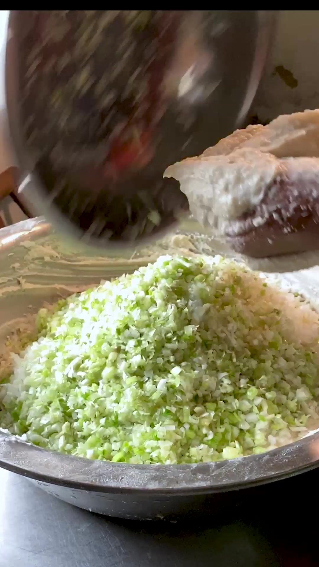 客家美食“饭包肉圆”