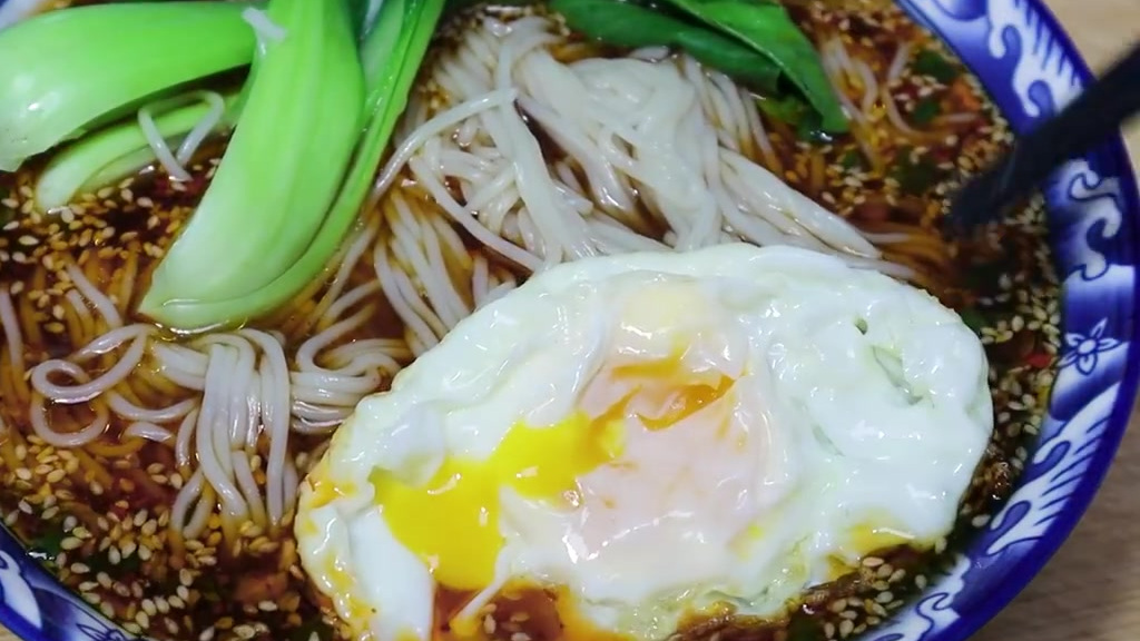 简单又好吃的三种汤面做法! 简单又好吃的三种汤面做法,学会就不用吃泡面了,通通十分钟搞定