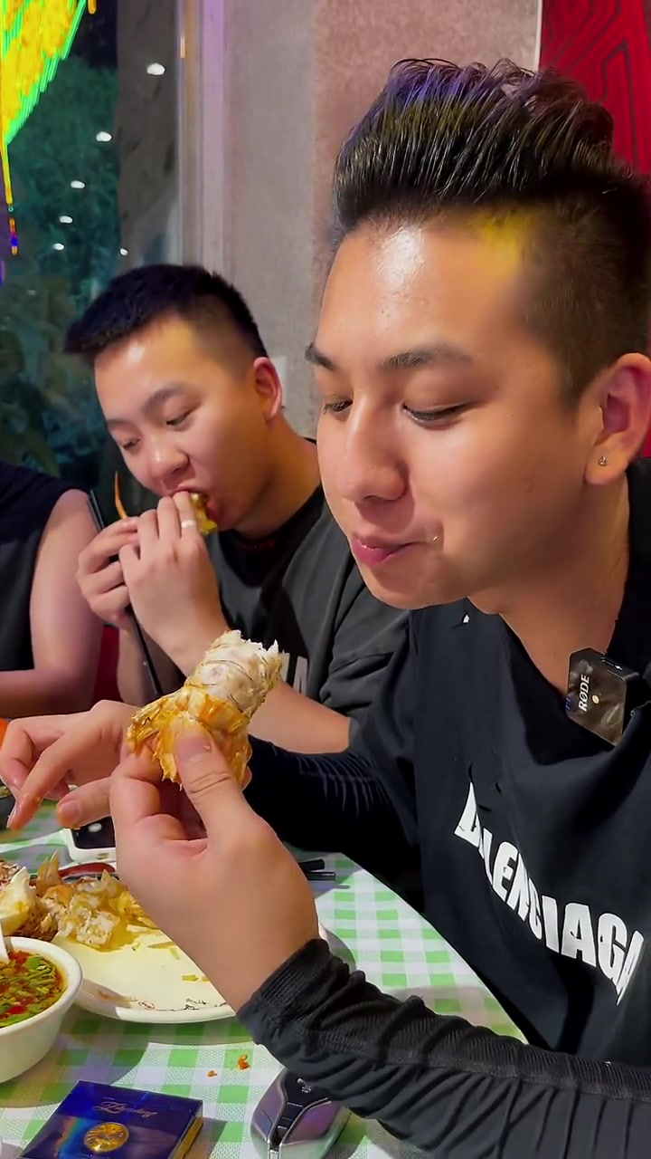 在南宁呆那么久居然还有蒸汽海鲜这种美味绝