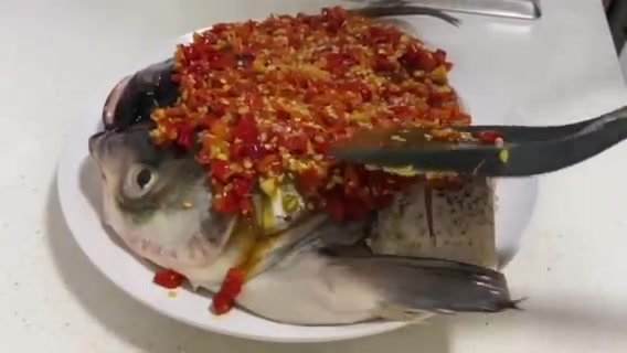 快到周末拉,又到了做一顿大餐犒劳自己的时候[嘻嘻]多点APP上看到了镜泊湖鱼进京了,没有人