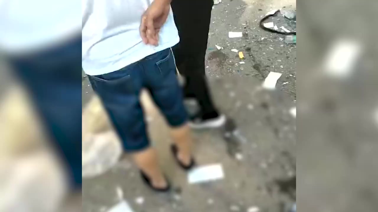 【长春双阳麻辣烫店突发爆炸】据极目新闻报道,7月28日上午7时许,长春市双阳区岭下一家麻辣