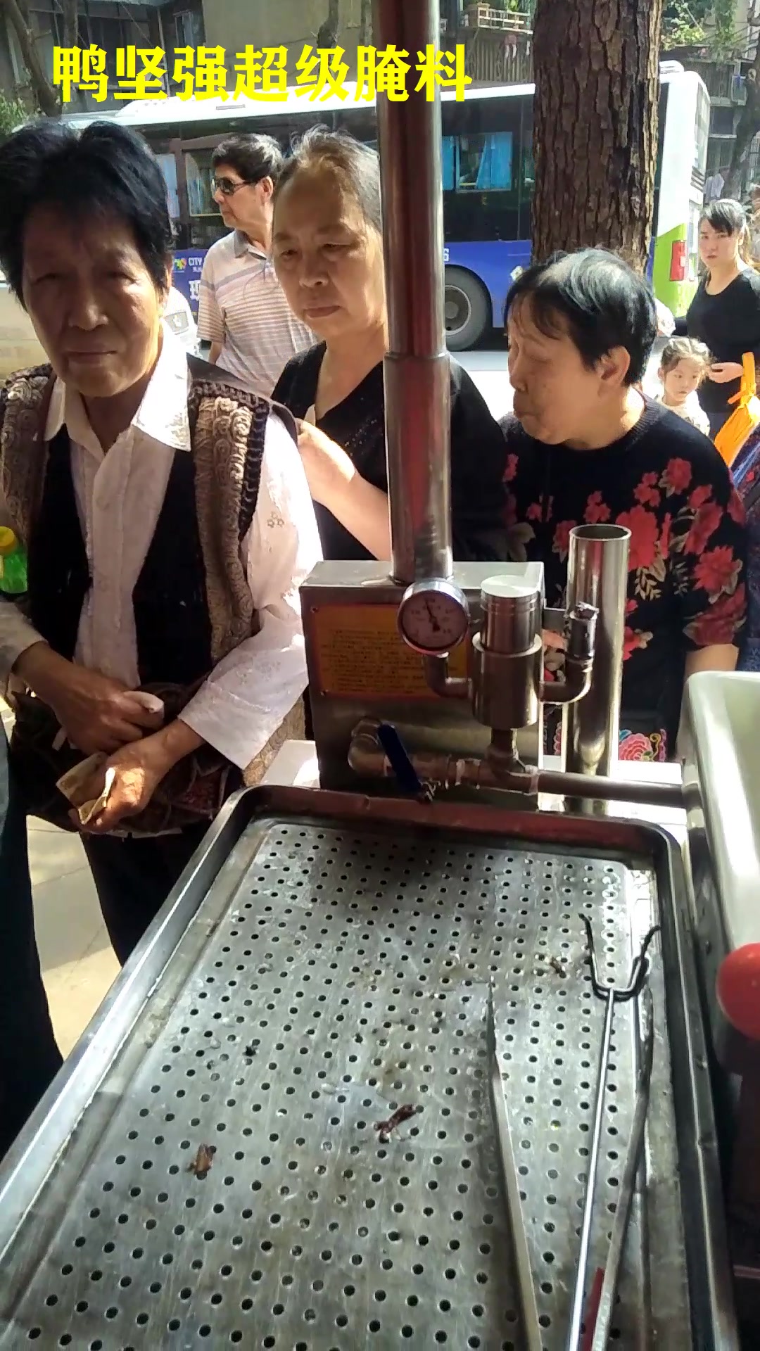 见过正宗的香酥鸭 馋嘴鸭 爆烤鸭吗,天天排队